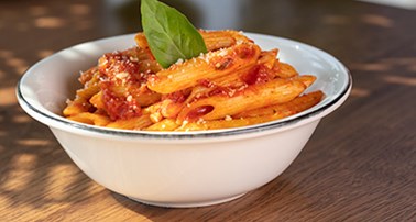 PASTA WITH TOMATO SAUCE