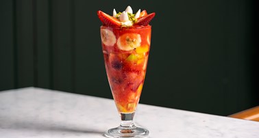 SLICED FRUIT COCKTAIL/STRAWBERRY